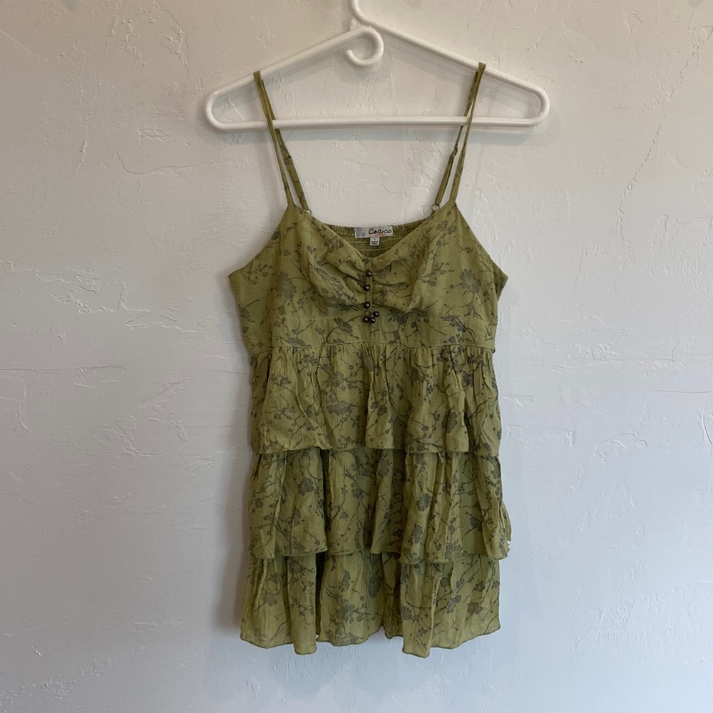Cecico green floral tiered tank top EUC L